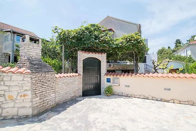 Appartamento Vacanza con famiglia Supetarska Draga