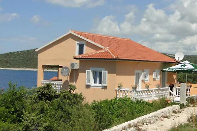 Ferienwohnung mit Balkon und Meerblick