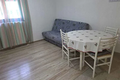 Ferienwohnung mit Terrasse und Grill