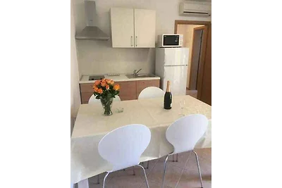 Ferienwohnung mit Terrasse und Klimaanlage