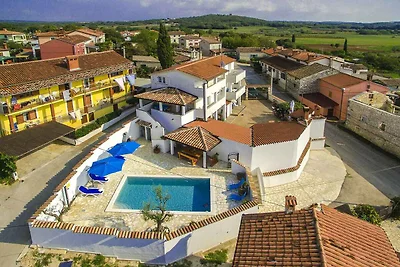 Vakantiehuis Ontspannende vakantie Dračevac