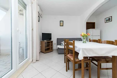 Ferienwohnung mit Balkon und Meerblick