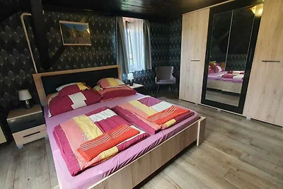 Ferienwohnung mit Pool und Internet