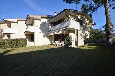 Ferienwohnung mit Terrase und Klimaanlage