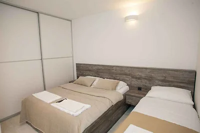 Holiday flat family holiday Novalja