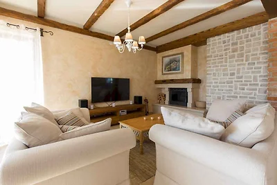 FerienHaus mit rustikalem Hauch und Pool auf
