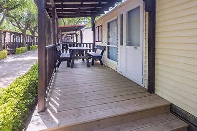 Ferienhaus mit Pool und WLAN