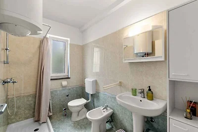 apartman za odmor Obiteljski odmor Karigador