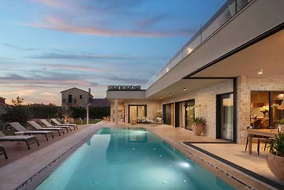 Vakantiehuis Ontspannende vakantie Jakovici