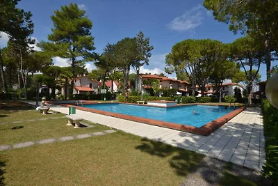 Ferienwohnung mit Terrasse und Pool