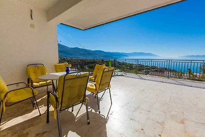 Ferienwohnung mit Balkon und Meerblick
