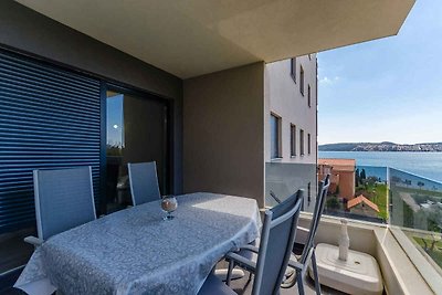 Ferienwohnung mit Balkon und Meerblick