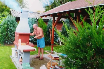 Ferienwohnung mit Gartenpavillon und Grill