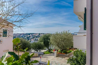 Gemütliche Ferienwohnung Modric mit Meerblick