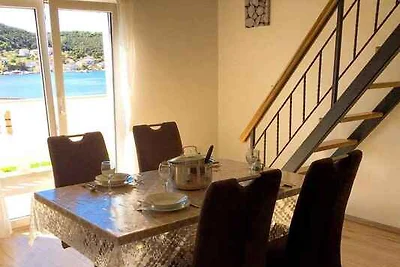Appartamento Vacanza con famiglia Supetarska Draga