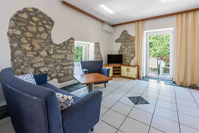 Ferienwohnung mit Klimaanlage und Aussenpool