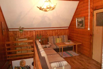 Ferienhaus mit Kaminofen in ruhiger Umgebung