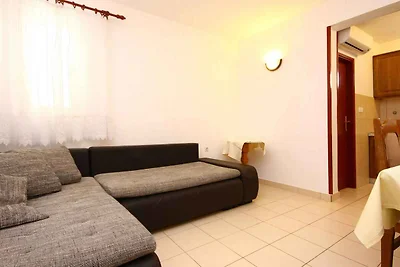 Apartment für bis zu 5 Personen mit Terrasse,