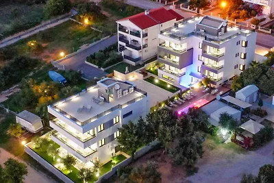Appartamento Vacanza con famiglia Sveti Filip i Jakov