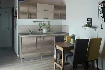 Schönes Apartment in Jezera.