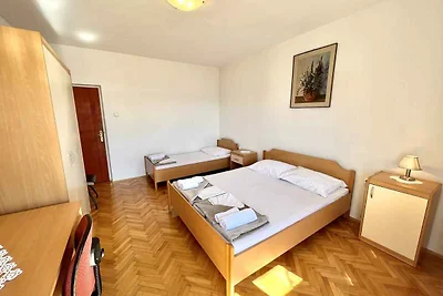 Ferienwohnung mit Balkon und Meerblick