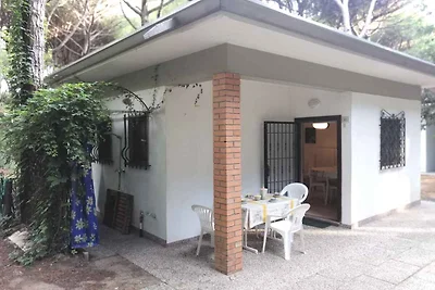 Bungalow 80 m vom Strand mitten im Pinienhain