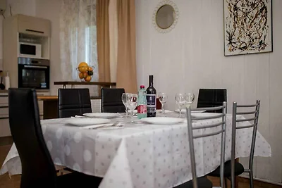 Geräumige und komfortable Ferienwohnung mit s