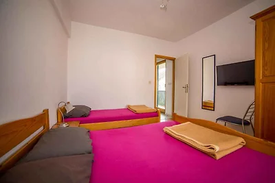 Studio-Apartment in Srima in der Nähe von Vod