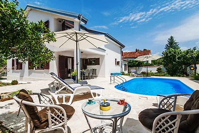 Komfortables Ferienhaus Pianeta in Sabunike m