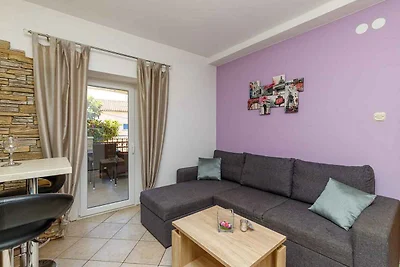 Ferienwohnung mit Balkon und Klimaanlage