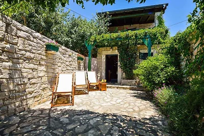 Ferienhaus mit grosser Terrasse und 2 Bäder