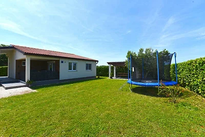 Ferienhaus mit Terrasse und Klimaanlage