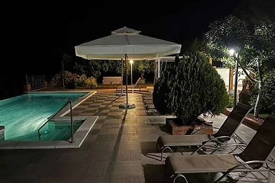 Modernes Apartment mit zwei Schlafzimmern Lid