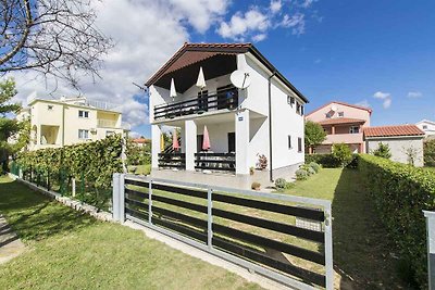 Ferienwohnung mit Terrasse und Klimaanlage