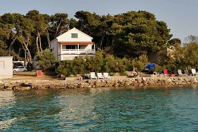 Appartamento Vacanza con famiglia Ugljan