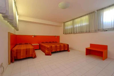 Ferienwohnung mit Klimaanlage, Balkon und