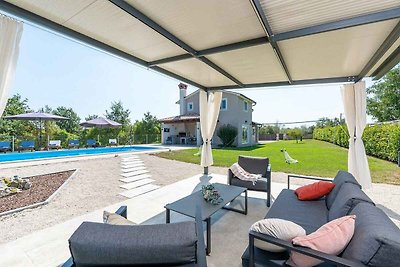 Villa mit Privatpool