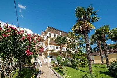 Ferienwohnung mit Pool zur gemeinsamen