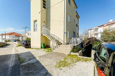 Appartamento Vacanza con famiglia Okrug Gornji