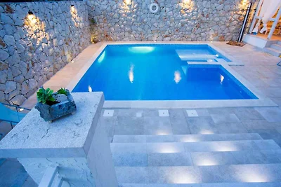 Ferienwohnung mit Klimaanlage und Pool