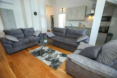 Moderne Seafront Apartments in Mrljane auf de