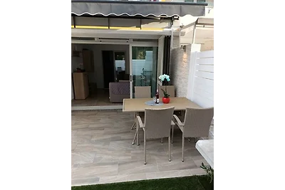 Ferienwohnung Lovely Apartment with Terrace