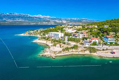 Ferienwohnung mit Balkon und Pool
