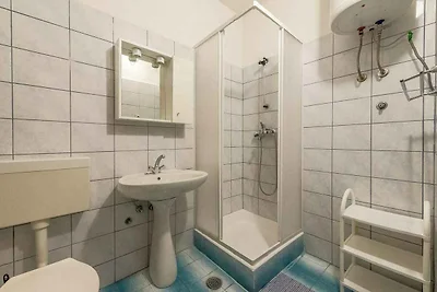 Studio-Apartment mit gemeinsamer Terrasse dir