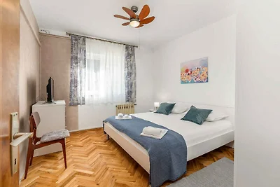 Ferienwohnung mit Balkon und Klimaanlage