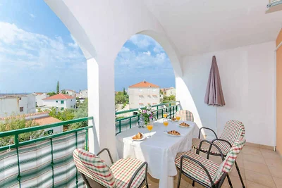 Ferienwohnung mit Klimaanlage und Parkplatz