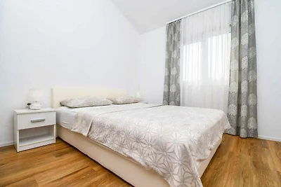 Apartamento Vacaciones familiares Necujam