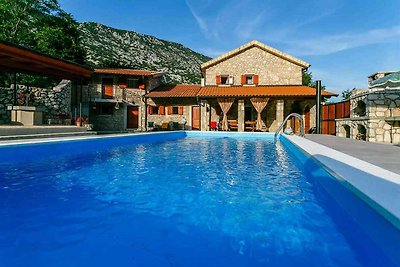 Villa mit Pool