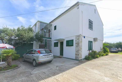 Ferienwohnung Familienfreundlich mit Klimaanl