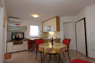 Ferienwohnung mit Terrasse und Klimaanlage